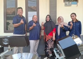 PT Karabha Digdaya berikan bantuan UMKM