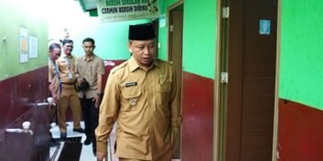 Wali Kota Depok Supian Suri tinjau sekolah