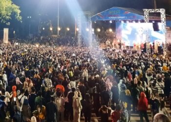 Pasha ‘Ungu’ Guncang Depok Open Space di Malam Puncak HUT ke-80 RI