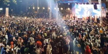 Pasha ‘Ungu’ Guncang Depok Open Space di Malam Puncak HUT ke-80 RI
