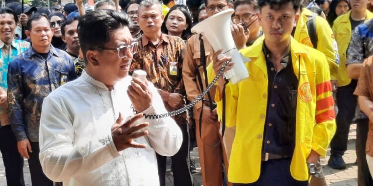 Rektor UI Minta Mahasiswa Hindari Tindakan Anarkis saat Demo, Ini Pesannya
