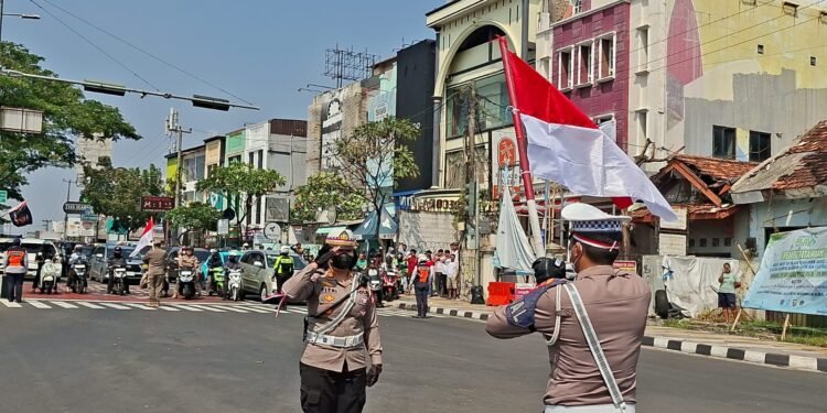 HUT KE-80 RI - Detik-detik proklamasi di Simpang Juanda-Margonda, Kota Depok, Minggu (17/8/2025).