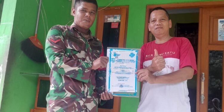 Koramil Sukmajaya buatkan akta lahir warga