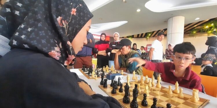 Turnamen Catur Profesor Achmad Nugraha di Depok Jadi Ajang Silaturahmi Pecatur Lintas Usia