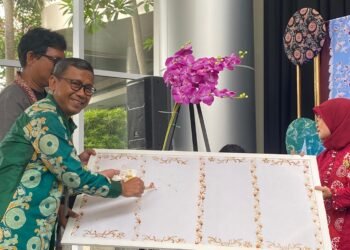 Peringatan Hari Batik Nasional 2025