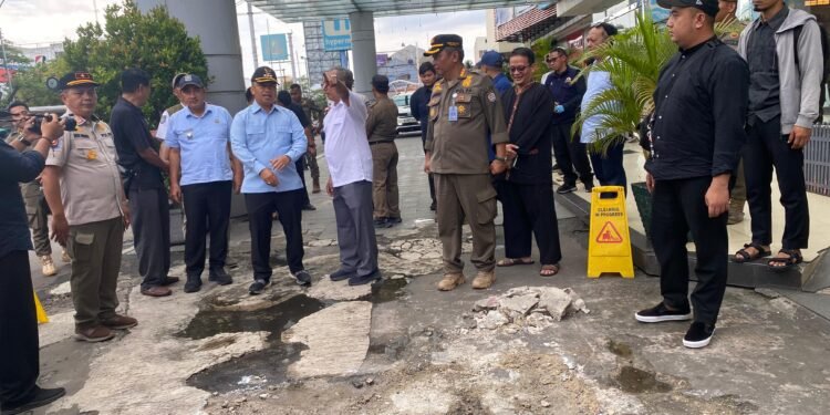 Wali tinjau normalisasi drainase Margonda