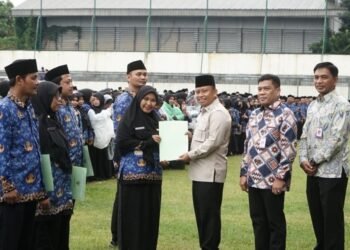 Penyerahan SK PPPK Paruh Waktu, Wali Kota Depok Dorong Kinerja Pelayanan