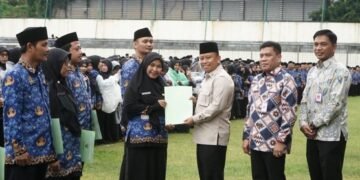 Penyerahan SK PPPK Paruh Waktu, Wali Kota Depok Dorong Kinerja Pelayanan