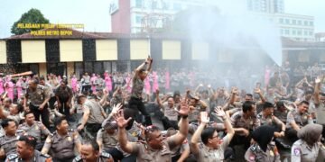 Penghujung Tahun Jadi Momen Kenaikan Pangkat 195 Personel Polres Metro Depok