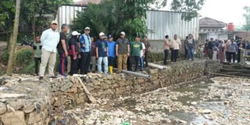 Wali Kota Depok Satset Tangani Banjir di Jembatan Jago