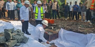 Akhir Tahun Ditargetkan Rampung, Proyek Pelebaran Jalan di Sawangan Depok Mulai Digarap